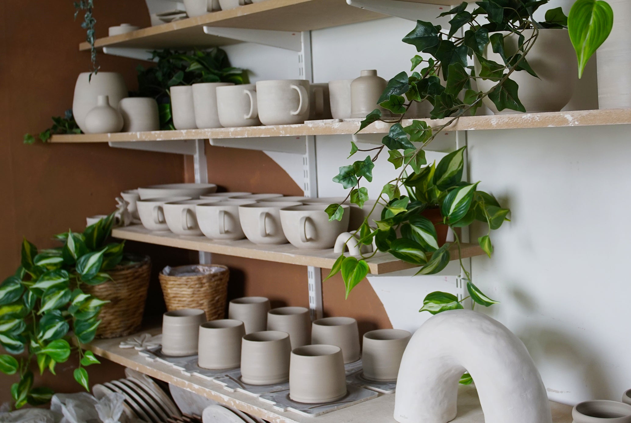 Moja Keramik - Måla keramik, dreja och skapa i Göteborg