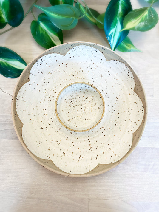 Chips- & dippskål - Vit, matt blomma (Beställningsvara) | Handgjord keramik